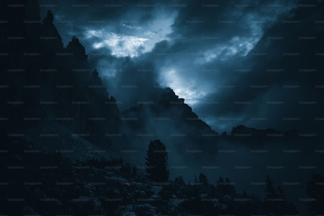 《好鬼两个半之养鬼大师》热映重现经典恐怖片神话